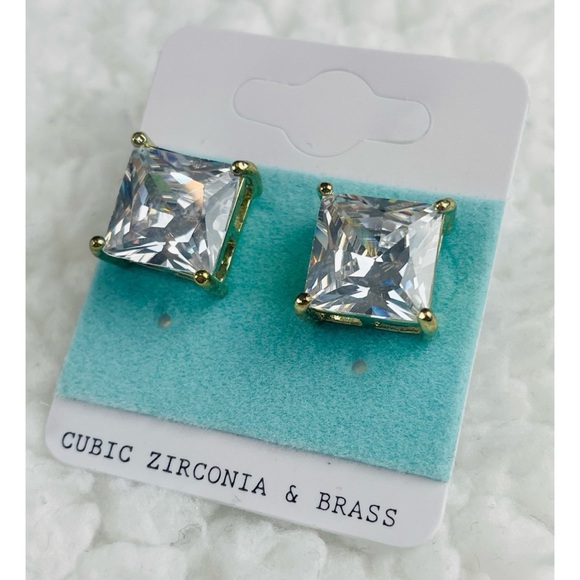 (NWT) Large Cubic Zirconia Square Princess Cut Stud Earrings - Picture 5 of 9